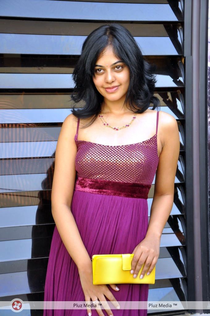 Bindu Madhavi Hot in Pink Gown Dress - Pictures | Picture 120958